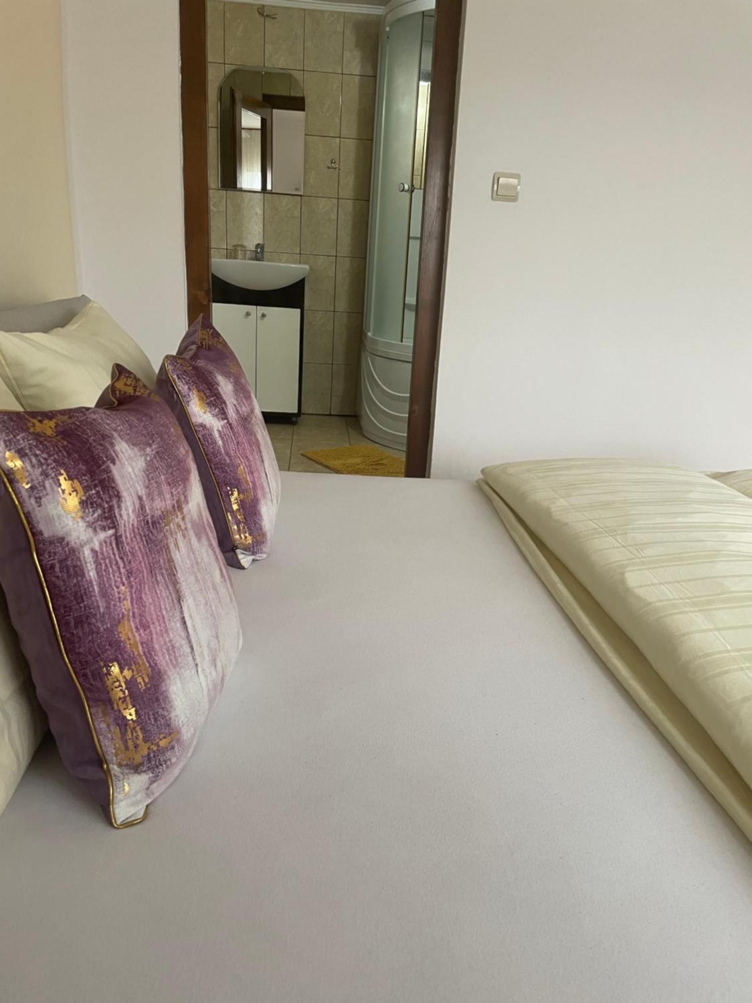 Hotel Casa Linistita Chiscau Zewnętrze zdjęcie